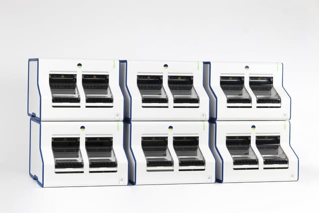 STACKABLE BENCHTOP DESIGN — UP TO 6 MODULES